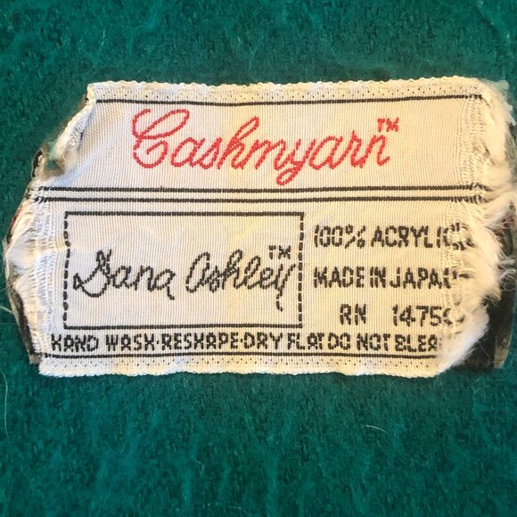 ⭐ RARE Vintage Dana Ashley™ “Cashmyarn” Emerald Scarf — Made in Japan — RN 14754 - Picture 7 of 10